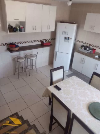 Imagem Vendo Casa em Amparo com Piscina, Área Gourmet e Sauna, aceita permuta.