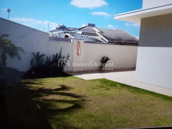 Imagem Encante-se com esta linda casa térrea, projetada para oferecer conforto, praticidade e bem-estar.
S...