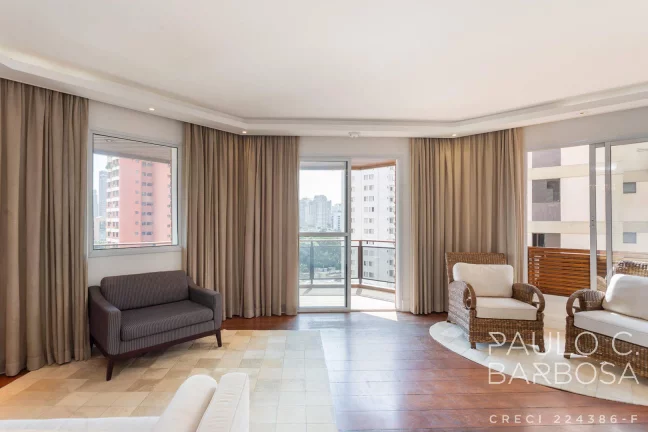 Imagem Vila Nova Conceição Venda - 3 Suítes - 3 Vagas - 206m²