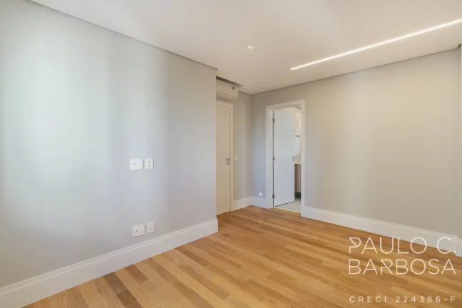 Imagem Jardim América Venda - 3 Suítes - 3 Vagas - 270m² - Reformado