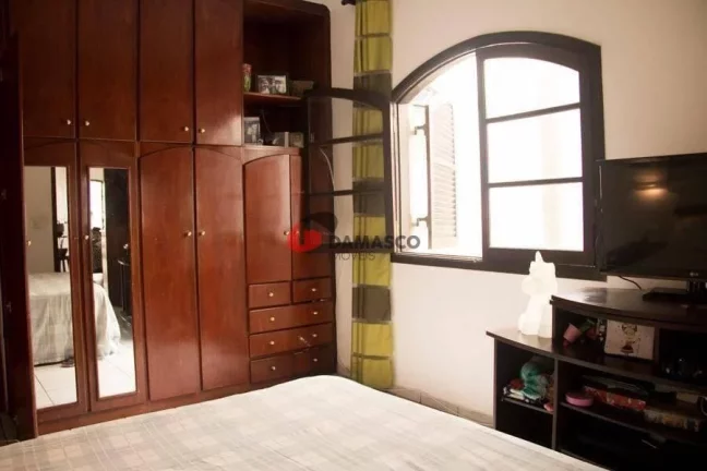 Imagem Sobrado à venda 3 Quartos, 1 Suite, 2 Vagas, 231M², Barcelona, São Caetano do Sul - SP
