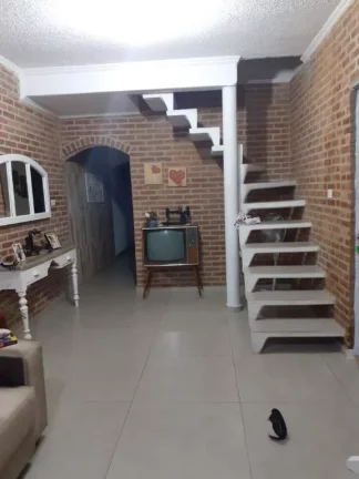Imagem Sobrado com 3 dormitórios à venda, 262 m² por R$ 900.000,00 - Vila Perracini - Poá/SP