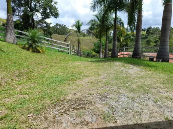 Imagem Sítio à Venda na BR 040 - 8.000m2 de Área com Infraestrutura Completa