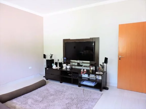 Imagem CASA COM 3 DORMITÓRIOS E MAIS UM REVERSÍVEL. 510 M² CONSTRUÍDOS EM LOTE DE 1.200M