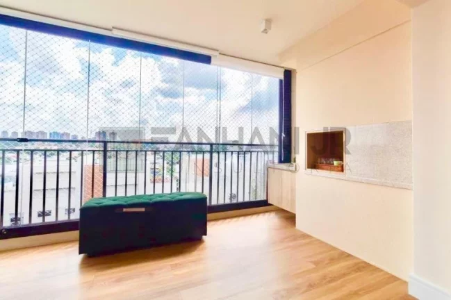 Imagem Apartamento de luxo na Vila Progredior, São Paulo-SP: 2 quartos, 2 suítes, 3 salas e 3 vagas de garagem.