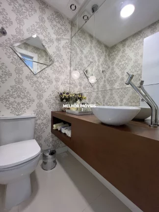 Imagem Apartamento mobiliado á venda com 3 suítes, 2 vagas de garagem localizado em Balneário Camboriú