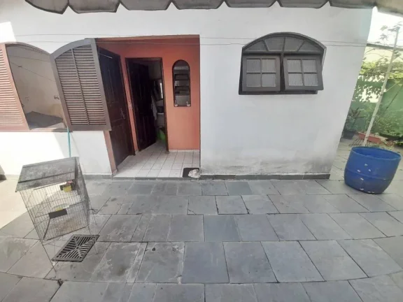 Imagem CASA COM 250 m² - BOQUEIRAO - PRAIA GRANDE SP