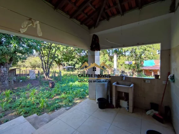Imagem Chácara com 2 dormitórios à venda, 2611 m² por R$ 350.000,00 - Congonhal - Tatuí/SP