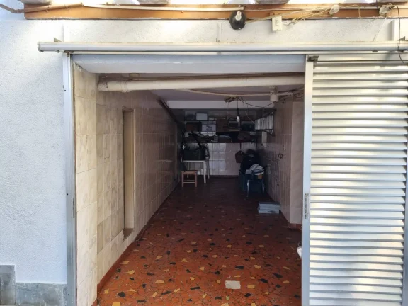 Imagem Casa com 192 m² 2 Dormitorios sendo 2 Banheiros e 4 Vagas de Gargens