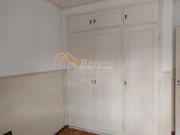 Imagem Amplo apartamento com 3 dormitórios sendo 1 suíte, sala com 2 ambientes, cozinha planejada, área de serviço, suíte de empregada e vaga de garagem