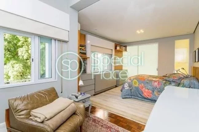 Imagem Apartamento com 154mÂ² no Jardim AmÃ©rica Reformado, modernizado e pronto para morar Living para trÃ...