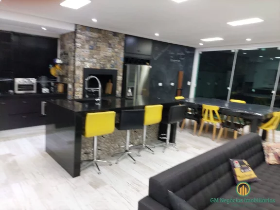 Imagem Ótima casa com 3 suítes com closet+ 1 revers., planejados, piscina aquecida