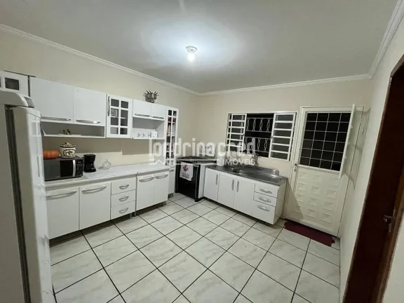 Imagem Casa à venda 4 Quartos, 3 Vagas, 352M², Ricardo, Londrina - PR