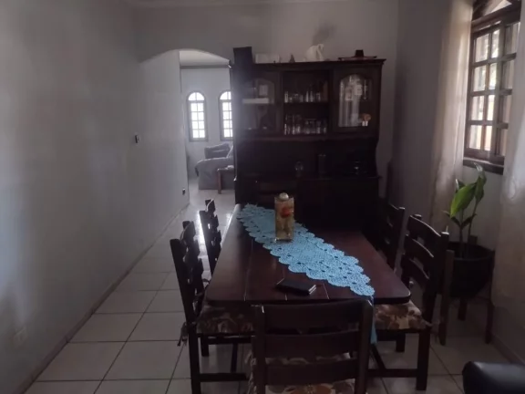 Imagem Casa com 3 dormitórios à venda, 203 m² por R$ 850.000,00 - Vila Maria Rosa - Ferraz de Vasconcelos/SP