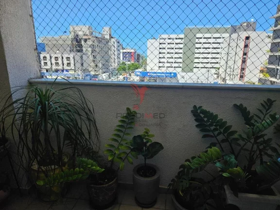 Imagem Apartamento de 3 Quartos, em Tambaú a 400m da orla. Varanda