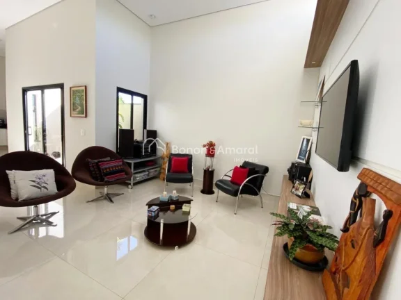 Imagem Com 190 m² de área construída, essa casa térrea encanta pela planta bem distribuída, ambientes ...