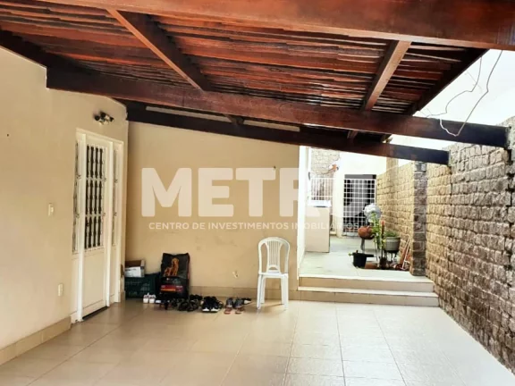 Imagem Casa à venda no Bairro São José com 3 quartos, sendo 2 suítes, PETROLINA - PE