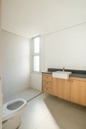 Imagem Triplex à venda em São Paulo, Itaim Bibi, com 2 quartos, 179,43m2