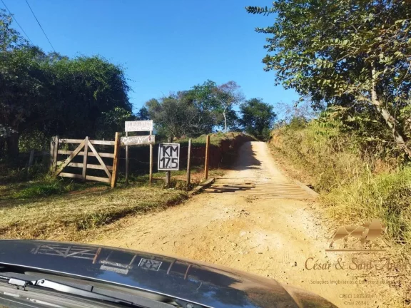 Imagem Oportunidade de um lindo Sitio estilo rústico em Taubaté - SP