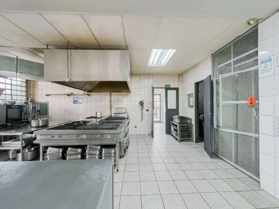 Imagem PREDIO COMERCIAL em São Paulo - SP, Bosque da Saúde