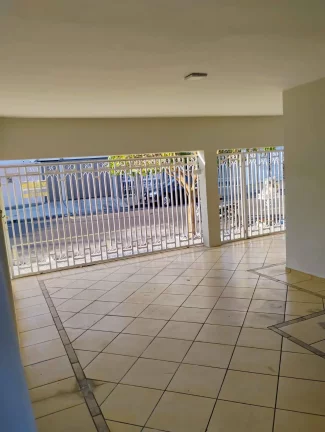 Imagem Linda casa 3 dormitorios - ACEITA corretores para auxilio de vendas