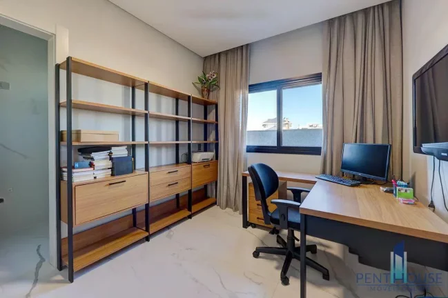 Imagem Casa em Condomínio para Venda em Camboriú, Santa Regina, 3 dormitórios, 3 suítes, 4 banheiros, 4 vagas