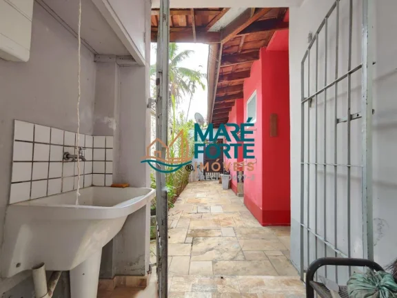 Imagem Casa ampla bem arejada ótima localização no Centro de Ubatuba SP