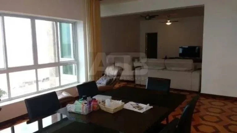 Imagem Apartamento de 4 quartos à venda em Copacabana, 174m2, 2vagas, VISTA MAR!