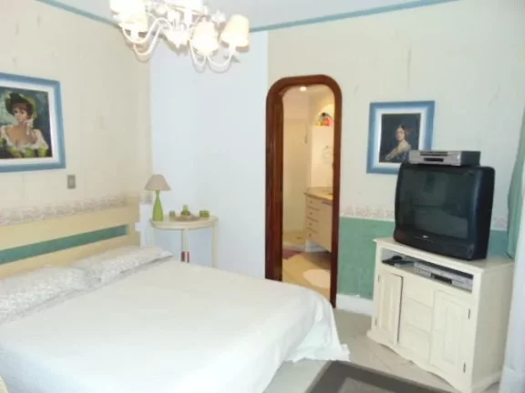 Imagem Apartamento à venda, 180 m² por R$ 800.000,00 - Pitangueiras - Guarujá/SP