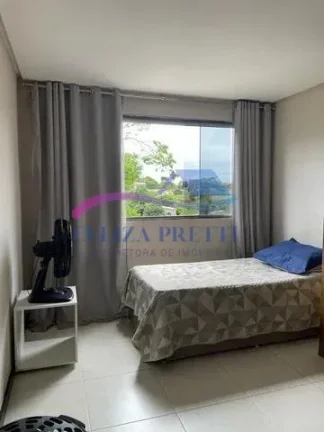 Imagem Vendo área de 900 mts com duas casas toda no porcelanato. Casa térreo 3 quartos sendo uma suíte.