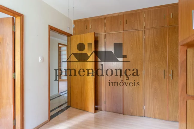Imagem Apartamento na Rua Monte Alegre com 126m², 3 quartos (1 suíte) e 2 vagas.