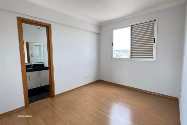 Imagem Oportunidade única para quem busca um lar completo em uma das regiões mais desejadas da cidade. O ...