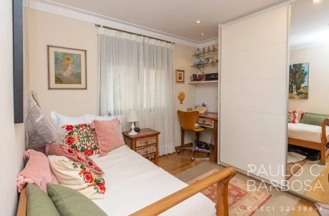 Imagem Vila Nova Conceição Venda - 3 suítes - 3 vagas - 161m²
