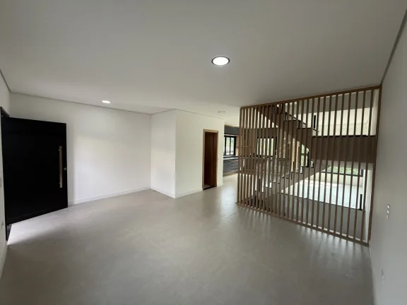Imagem Casa à Venda com Piscina e Planejada na Cozinha em Cajamar