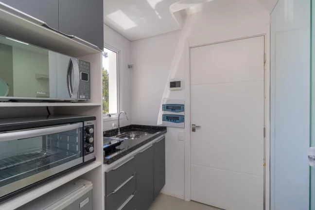 Imagem Studio mobiliado com 1 vaga no Mercês