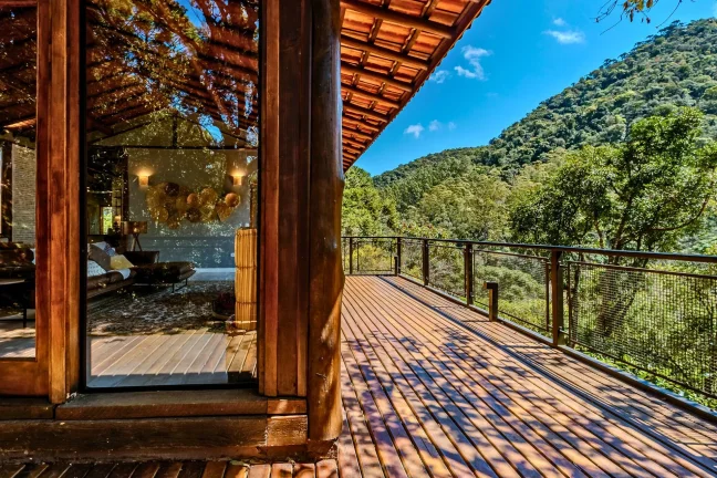 Imagem Refúgio das Araucárias | Design e silêncio na Mantiqueira
