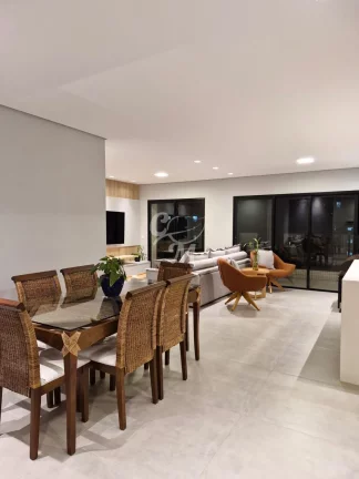 Imagem Lindo apartamento, em andar alto e sol da manhã!