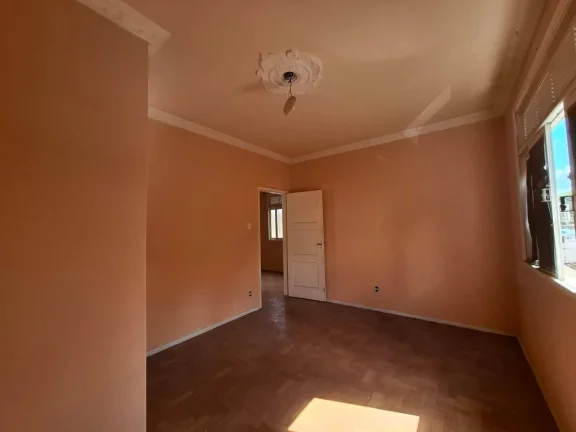 Imagem Vendo Apartamento tipo casa em vila na praça Seca,2 quartos com vaga 91m2