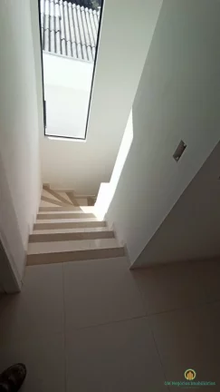 Imagem Casa 3 dormitórios, sendo 1 suíte, nova estilo moderno