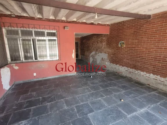 Imagem Oportunidade de casa para reforma com 4 dormitórios na vila São Jorge em Santos por $215.000,00