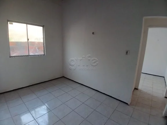 Imagem Casa a venda em Pacajus na Avenida Lúcio José de Menezes, 1760 - Croata, com 3 quartos, sendo 2 su...