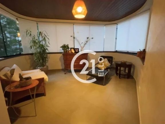 Imagem Campo Belo, 247m², 3 suítes, reformado