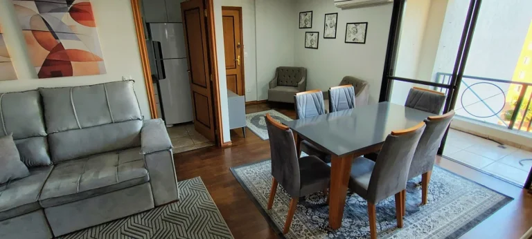 Imagem Apartamento 3 quartos mobiliado no Ahú - Aluguel R$4.500,00.