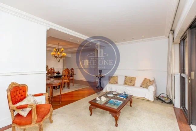 Imagem Oportunidade única em Moema: Apartamento de alto padrão com 4 quartos, 3 suítes e 155m² - São Paulo-SP