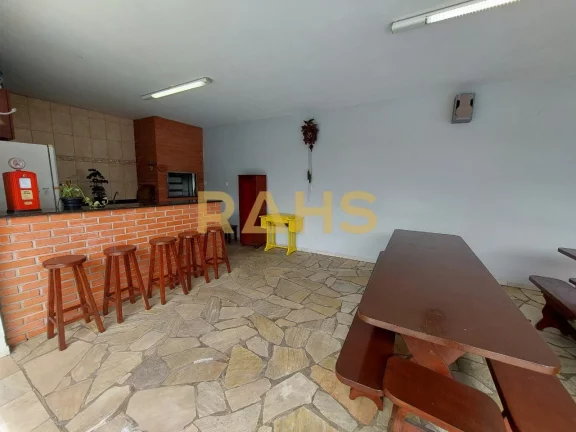 Imagem Casa Plana em rua calma no Costa e Silva, 468 m² de terreno e 270 m² de área construída. Excelen...
