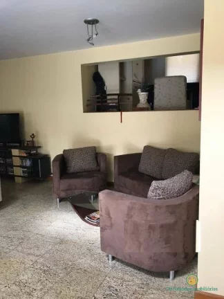 Imagem Linda Casa de 4 dormitórios, 2 suítes, 4 vagas, piscina em condomínio