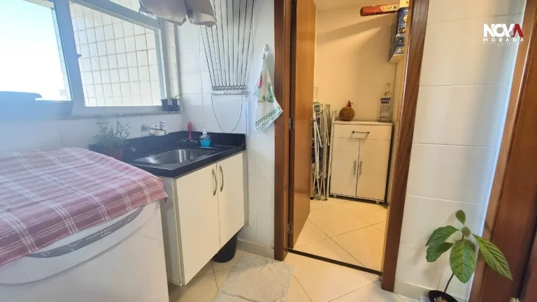 Imagem Localizado em Itapuã, um dos bairros mais charmosos e desejados de Vila Velha, este imóvel é simp...