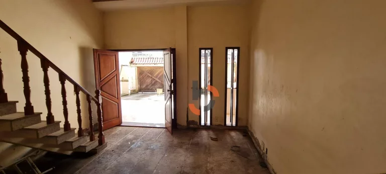 Imagem Casa com 4 dormitórios à venda, 452 m² por R$ 550.000,00 - Cerâmica - Nova Iguaçu/RJ