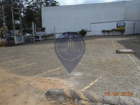 Imagem Casa Comercial para Locação em Vila Cunha Bueno, São Paulo-SP: 30 Vagas e 1.502,49 m² de Área!