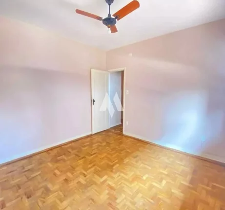 Imagem Apartamento Amplo e Reformado- pronto para morar - 03 Quartos na AV.: Ana Costa próximo a Rua Carvalho de Mendonça
